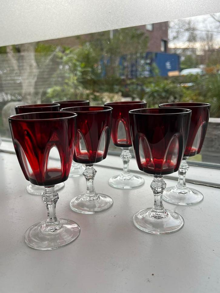 Cristal d'Arques Rubilux rode wijnglazen, 7 stuks, Antiek en Kunst, Antiek | Glas en Kristal, Ophalen of Verzenden