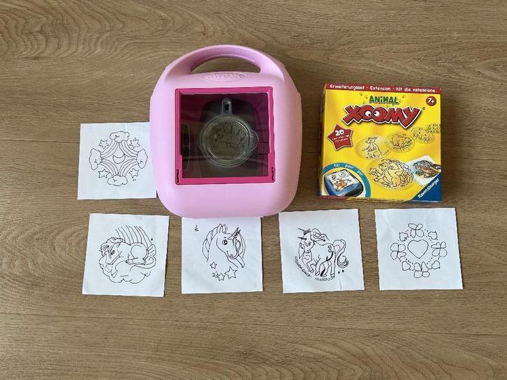 Xoomy tekenmachine tafel unicorn met uitbreidingsset, Kinderen en Baby's, Speelgoed | Educatief en Creatief, Gebruikt, Knutselen