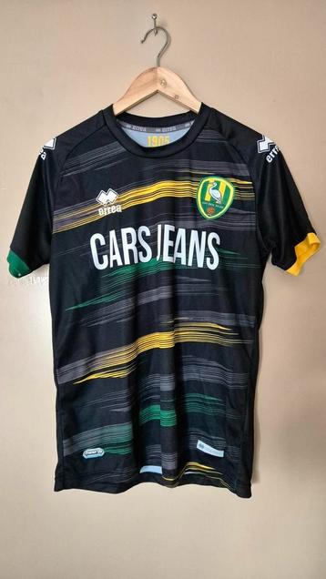 Ado Den Haag Shirt in zeer goede staat beschikbaar voor biedingen