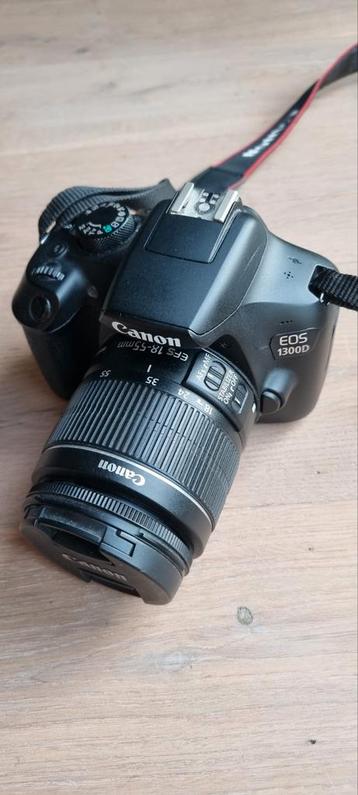 Canon EOS 1300D Spiegelreflexcamera beschikbaar voor biedingen