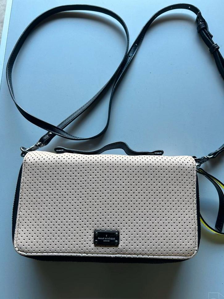 Paarse Boutique Schoudertasje - Beige/Zwart, Sieraden, Tassen en Uiterlijk, Tassen | Damestassen, Zo goed als nieuw, Schoudertasje