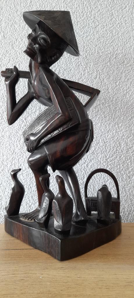 Landbewerker / ganzenhoeder bali 34 cm, Antiek en Kunst, Kunst | Beelden en Houtsnijwerken, Verzenden
