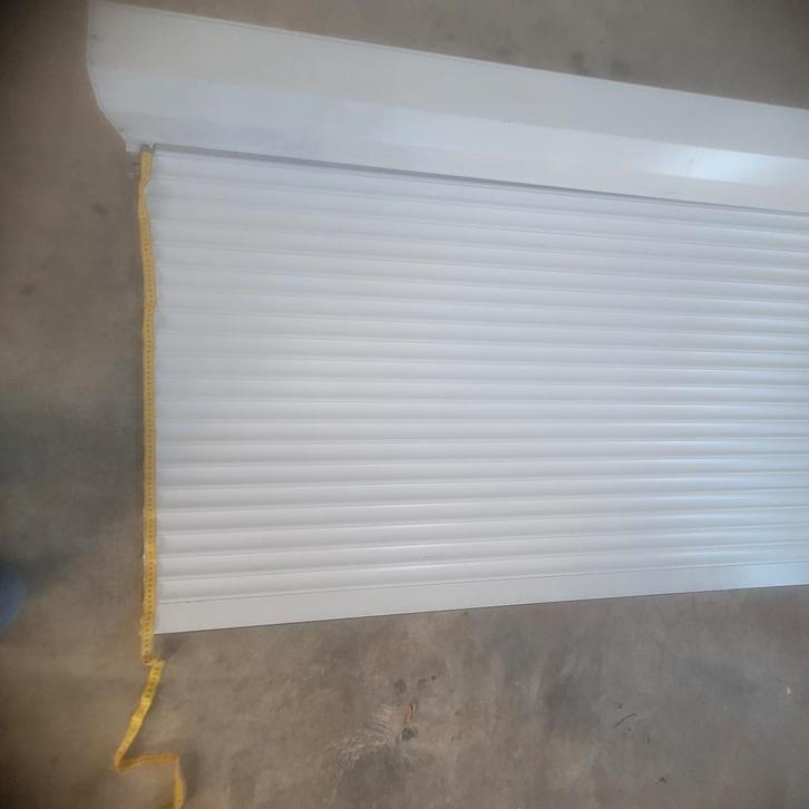 2 Sunmaster rolluiken 23093cm wit elektrisch, Doe-het-zelf en Verbouw, Rolluiken, 200 cm of meer, Wit, Ophalen