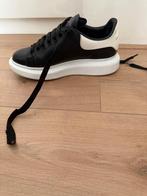 Alexander McQueen sneakers, Ophalen of Verzenden, Zo goed als nieuw, Zwart, Sneakers of Gympen