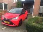 Toyota Aygo 1.0 Vvt-i 69pk 5D 2018 Rood, Voorwielaandrijving, 4 stoelen, 24 km/l, Handgeschakeld