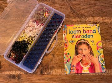 Loombandjes met instructie boekje beschikbaar voor biedingen