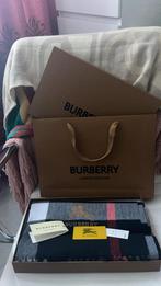 Originele Burberry Sjaal, Kleding | Dames, Hoeden en Petten, Ophalen of Verzenden, Nieuw, One size fits all