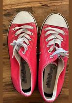 Mustang Sneakers Rood Maat 40, Ophalen of Verzenden, Gedragen, Rood, Sneakers of Gympen