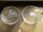 2 glazen kommen - schalen.  18 cm. Arcopal, Ophalen of Verzenden, Kom(men), Overige stijlen, Glas