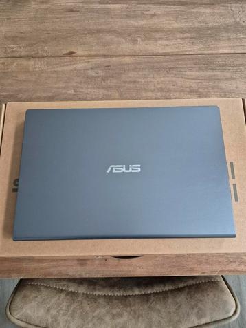 Laptop Asus beschikbaar voor biedingen