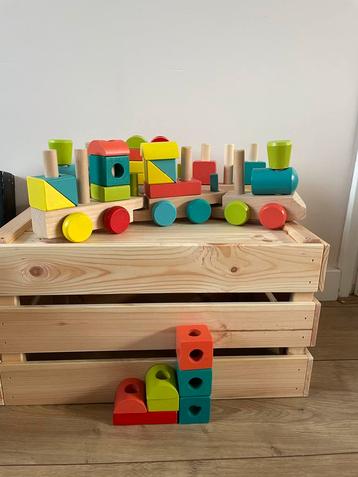 Houten Treinbaan HEMA beschikbaar voor biedingen