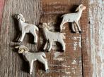 4 ANTIEKE ERTSBERG SCHAAPJES HANGERS, Diversen, Kerst, Ophalen of Verzenden, Gebruikt