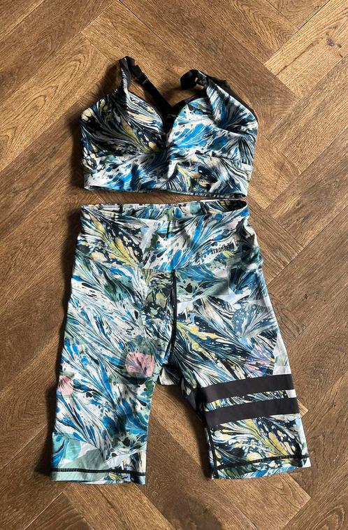 Set bikershort en top maat small, Kleding | Dames, Sportkleding, Zo goed als nieuw, Maat 36 (S), Overige kleuren, Ophalen of Verzenden