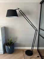 Grote zwarte staande vloerlamp, Ophalen, 200 cm of meer, Zo goed als nieuw, Metaal