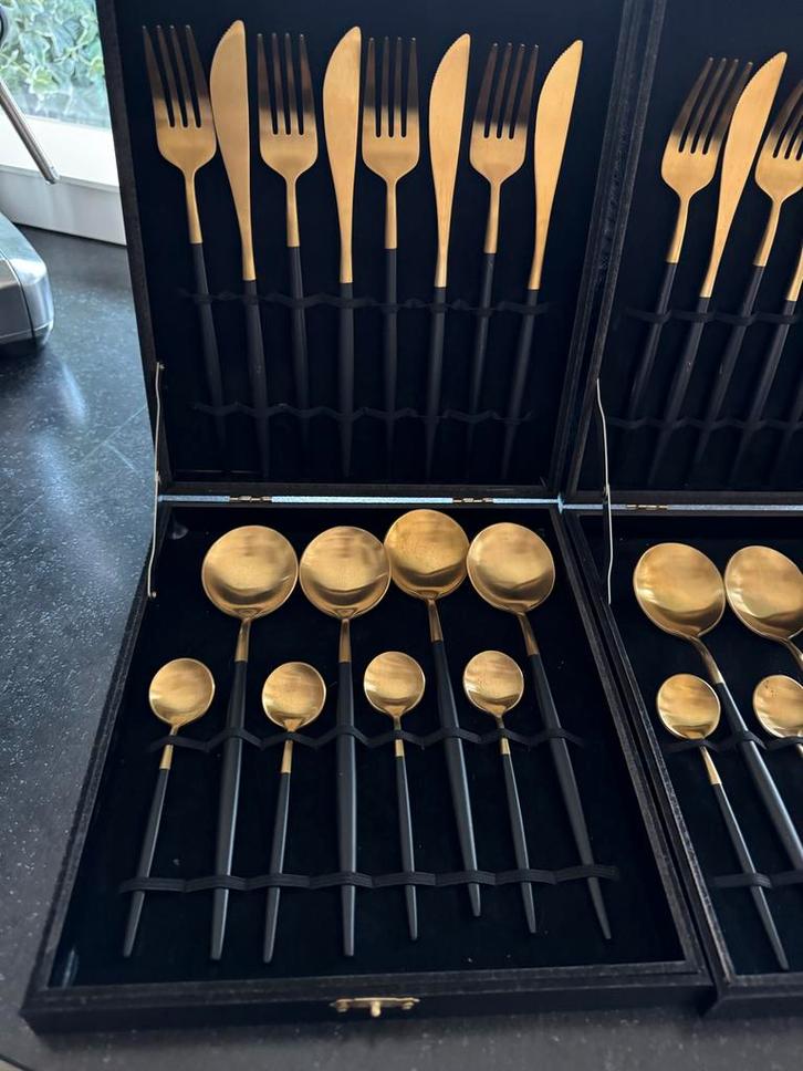 Messing goud zwart bestek, Huis en Inrichting, Keuken | Bestek, Rvs of Chroom, Ophalen
