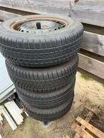 Winterbanden set (Nissan Qashqai 2017)215/65R16, Auto-onderdelen, Banden en Velgen, 16 inch, Banden en Velgen, Personenwagen, Gebruikt