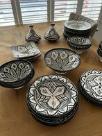 Marokkaans aardewerk servies, Huis en Inrichting, Keuken | Servies, Compleet servies, Overige stijlen, Gebruikt, Ophalen