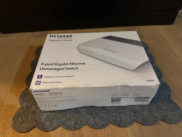 Netgear 8-Port Unmanaged Switch, Computers en Software, Netwerk switches, Nieuw, Verzenden