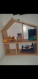 Ikea poppenhuis met meubels en poppetjes, Kinderen en Baby's, Speelgoed | Poppenhuizen, Poppenhuis, Zo goed als nieuw, Ophalen