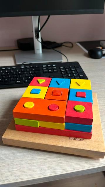 Joueco Kleur en vormen puzzel beschikbaar voor biedingen