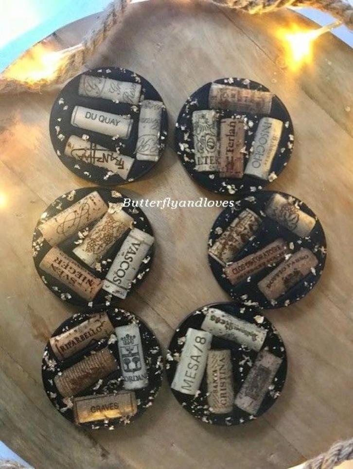 Stijlvol handgemaakte zwarte onderzetters wijnkurken Wijn, Huis en Inrichting, Woonaccessoires | Onderzetters, Nieuw, Glas of Kopje