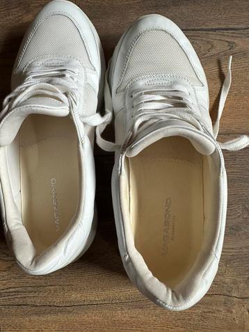 Heren witte sneakers van het merk Vagabond maat 43 beschikbaar voor biedingen