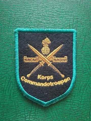 Embleem Korps Commando Troepen/ NUNCAUT NUNQUAM  beschikbaar voor biedingen