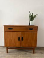 Vintage / mid century teak dressoir / ladekast, Huis en Inrichting, Kasten | Dressoirs, Ophalen, Zo goed als nieuw, 25 tot 50 cm