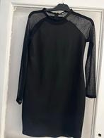 Zwarte Zara jurk met lange mouwen - Gedragen, Kleding | Dames, Zwart, Maat 42/44 (L), Ophalen of Verzenden, Gedragen