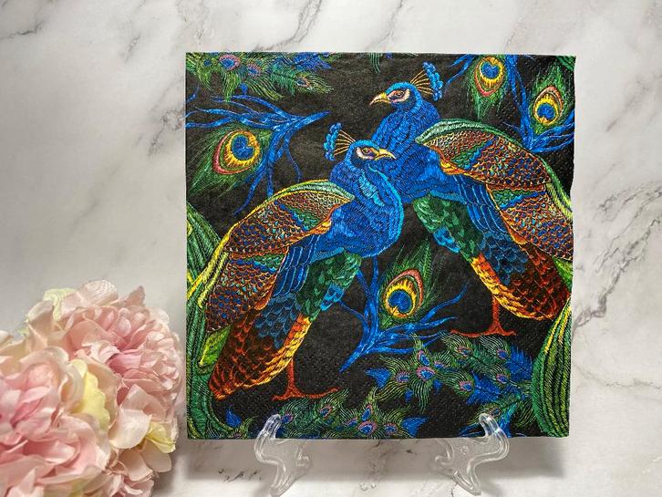 Knutsel servetten pauwen en veren zwart servet nr 534, Hobby en Vrije tijd, Knutselen, Nieuw, Materiaal, Ophalen of Verzenden