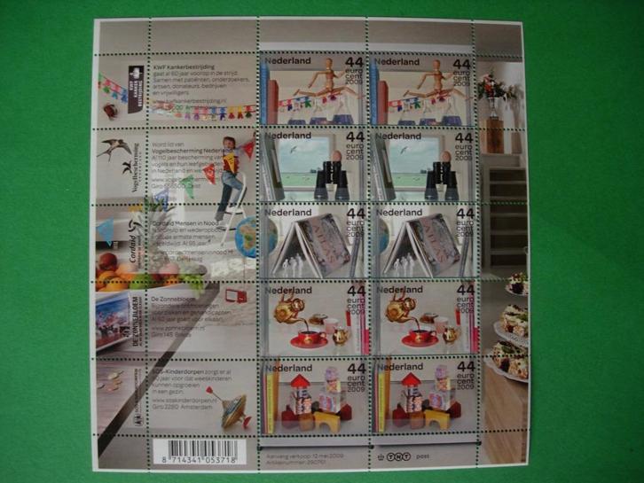 NL velletje Jubileumzegels 2009 Goede Doelen, Postzegels en Munten, Postzegels | Nederland, Postfris, Na 1940, Verzenden