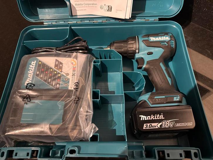 Makita DDF490RF Boor- en Schroefmachine -  nieuw, Doe-het-zelf en Verbouw, Gereedschap | Boormachines, Zo goed als nieuw, Boor- en Schroefmachine