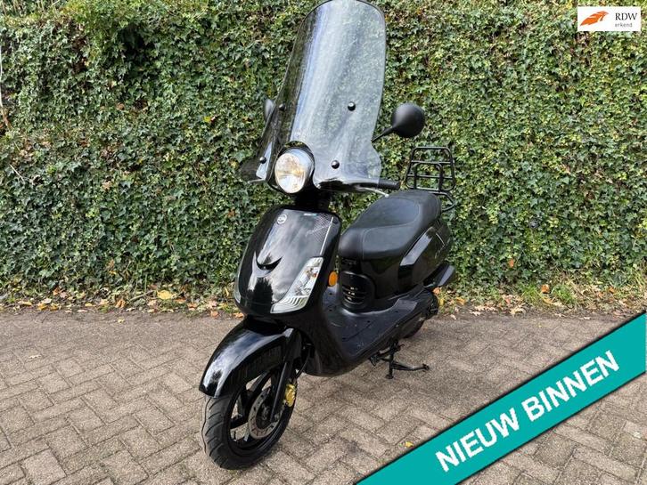 SYM Fiddle 2 45km EURO5 Windscherm Smoke BETAAL met in3, Fietsen en Brommers, Scooters | SYM, Gebruikt, Fiddle, Benzine