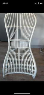 Witte Rotan Stoel gratis, Huis en Inrichting, Ophalen, Gebruikt, Wit, Riet of Rotan