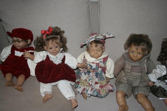 verzameling van 11 poppen, Verzamelen, Poppen, Zo goed als nieuw, Pop, Ophalen