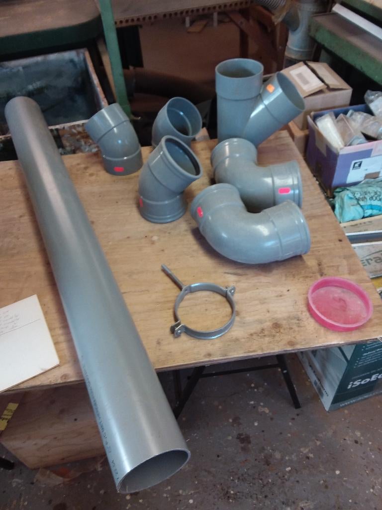 Diverse pvc hulpstukken, 110, 80, 75, 70, 50, 40 en 32 mm, Ophalen, Bochten, Pvc, Nieuw