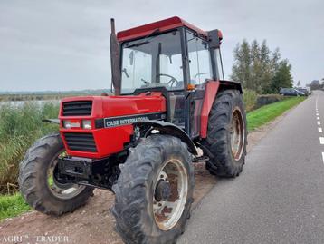 Case / International 833 A 4 WD beschikbaar voor biedingen