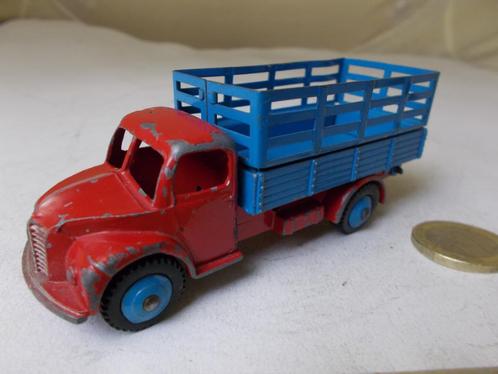 1955 Dinky Toys 343 DODGE FARM PRODUCE WAGON (Red/Blue) -B-., Hobby en Vrije tijd, Modelauto's | 1:43, Gebruikt, Tractor of Landbouw