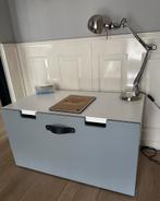 Ikea Smastad Stuva speelgoedkist buro met NAAM andere kleur, Ophalen, Zo goed als nieuw, 100 tot 150 cm, Minder dan 50 cm