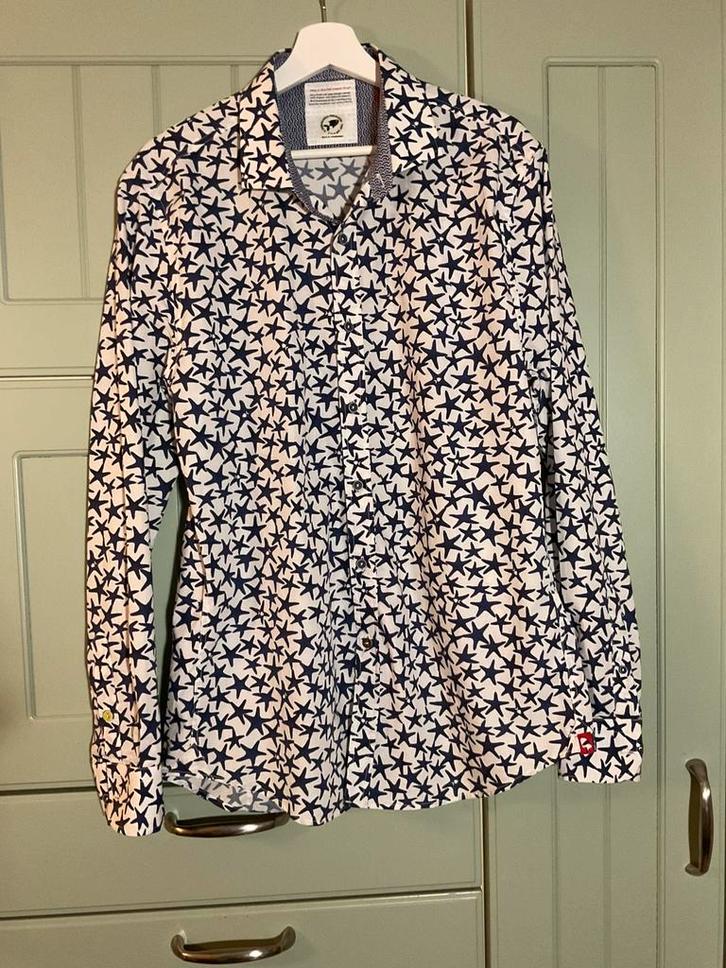 A Fish Named Fred maat XL wit met blauwe sterren, Kleding | Heren, Overhemden, Zo goed als nieuw, Halswijdte 43/44 (XL), Wit, Ophalen of Verzenden