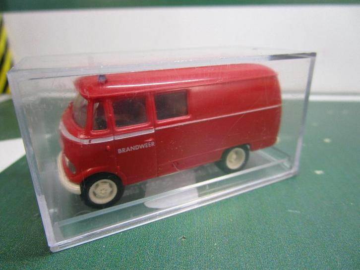 Brekina Mercedes 319 Brandweer Nederland, Hobby en Vrije tijd, Modelauto's | 1:87, Nieuw, Bus of Vrachtwagen, Brekina, Ophalen of Verzenden
