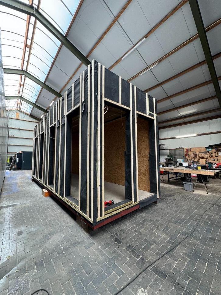 **Kantoor in aanbouw met betonvloeren **, Zakelijke goederen, Machines en Bouw | Keten en Containers, Ophalen of Verzenden