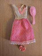 Barbie jurkje schoentjes ketting en borstel, Ophalen of Verzenden, Zo goed als nieuw