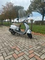 Mooie scooter, Fietsen en Brommers, Ophalen, Zo goed als nieuw, Overige typen, Overige merken