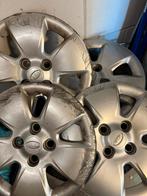 Banden op stalen velgen met wieldoppen, Auto diversen, Ophalen, Zo goed als nieuw