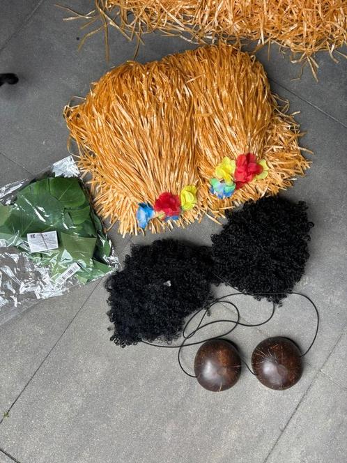 Sambaballen en kokosnoot bh, Sieraden, Tassen en Uiterlijk, Uiterlijk | Haarverzorging, Zo goed als nieuw, Ophalen