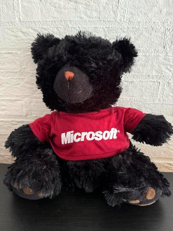 Original Microsoft teddy bear black with red tshirt beschikbaar voor biedingen