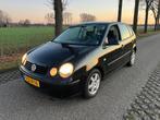 Volkswagen Polo 1.2 5D 2003 Nieuwe koppeling, Nieuwe apk!, 1198 cc, Zwart, Bedrijf, Handgeschakeld