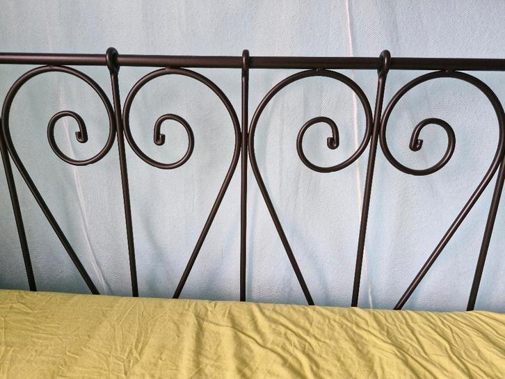 Ikea princessen bed 90/200 en lattenbodem, Huis en Inrichting, Slaapkamer | Bedden, Gebruikt, Eenpersoons, 90 cm, 200 cm, Metaal