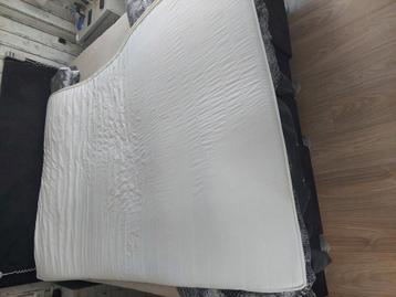 Topper matras 140200  beschikbaar voor biedingen